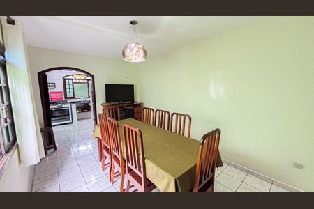 Casa à venda com 125m², 3 quartos e 2 vagas Casa à venda com 125m², 3 quartos e 2 vagasSala de Jantar