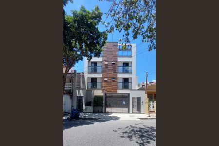 Apartamento à venda com 104m², 2 quartos e 1 vaga Apartamento à venda com 104m², 2 quartos e 1 vagaFachada