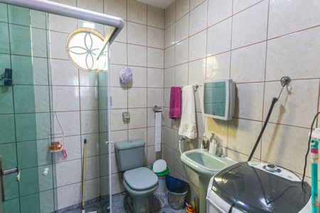 Casa à venda com 199m², 2 quartos e 2 vagasBanheiro Social