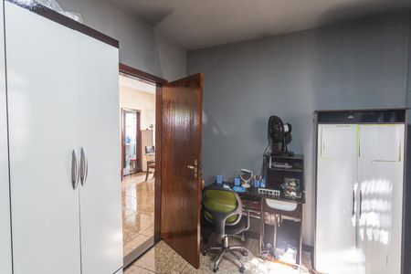 Casa à venda com 199m², 2 quartos e 2 vagasQuarto 2