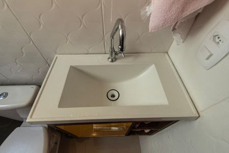 Apartamento para alugar com 49m², 2 quartos e 1 vaga Apartamento para alugar com 49m², 2 quartos e 1 vagaBanheiro