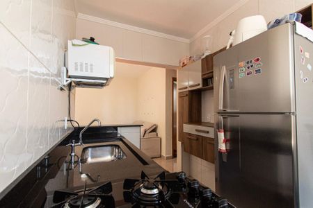 Apartamento para alugar com 49m², 2 quartos e 1 vaga Apartamento para alugar com 49m², 2 quartos e 1 vagaCozinha e Área de Serviço