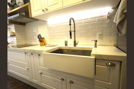 Apartamento à venda com 125m², 2 quartos e 2 vagasCozinha - Torneira