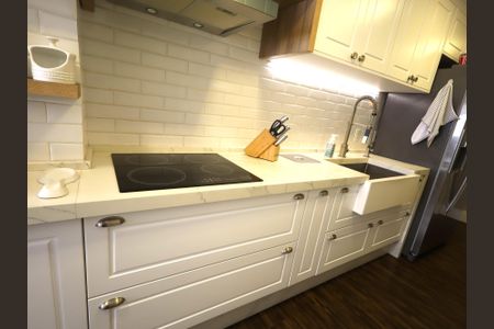Apartamento à venda com 125m², 2 quartos e 2 vagasDetalhe da cozinha