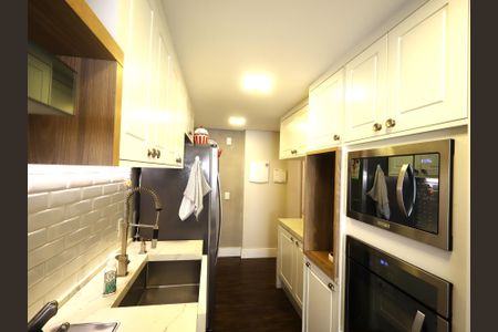 Apartamento à venda com 125m², 2 quartos e 2 vagasCozinha