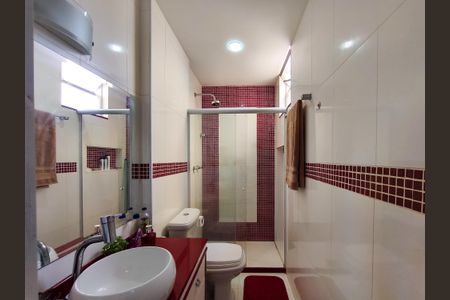 Apartamento à venda com 120m², 3 quartos e 1 vaga Apartamento à venda com 120m², 3 quartos e 1 vagaBanheiro da Suíte