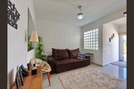 Apartamento à venda com 120m², 3 quartos e 1 vaga Apartamento à venda com 120m², 3 quartos e 1 vagaSala