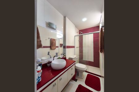 Apartamento à venda com 120m², 3 quartos e 1 vaga Apartamento à venda com 120m², 3 quartos e 1 vagaBanheiro da Suíte