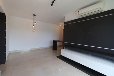Apartamento para alugar com 73m², 2 quartos e 2 vagasSala