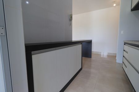 Apartamento para alugar com 73m², 2 quartos e 2 vagasCozinha