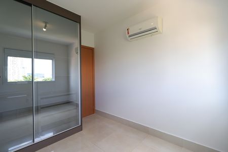 Apartamento para alugar com 73m², 2 quartos e 2 vagasQuarto