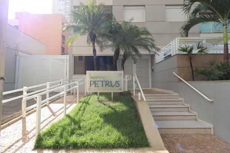 Apartamento para alugar com 73m², 2 quartos e 2 vagasFachada