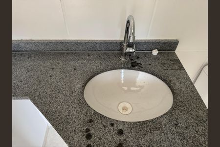 Apartamento para alugar com 57m², 3 quartos e 1 vagaSuíte - Banheiro