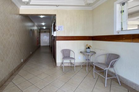 Apartamento para alugar com 65m², 2 quartos e 1 vagaHall de entrada