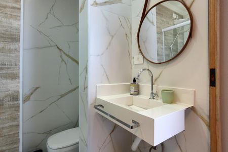 Apartamento para alugar com 65m², 2 quartos e 1 vagaBanheiro da Suíte