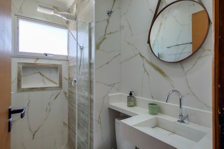 Apartamento para alugar com 65m², 2 quartos e 1 vagaBanheiro