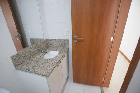 Apartamento para alugar com 66m², 2 quartos e 1 vagaBanheiro Social