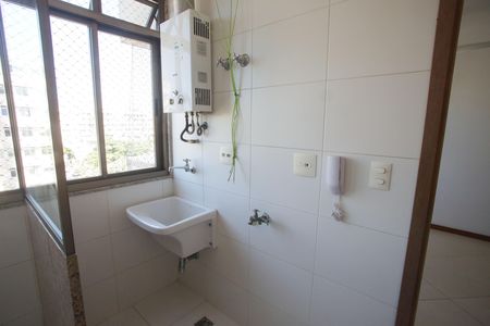 Apartamento para alugar com 66m², 2 quartos e 1 vagaÁrea de Serviço