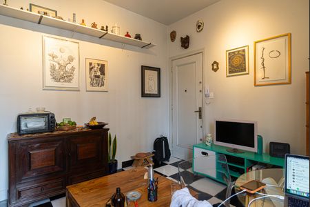 Apartamento à venda com 42m², 1 quarto e sem vagaSala