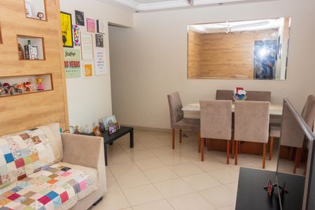 Apartamento à venda com 72m², 3 quartos e 1 vaga Apartamento à venda com 72m², 3 quartos e 1 vagaSala