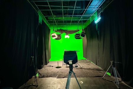 Casa à venda com 669m², 2 quartos e 3 vagasEstúdio