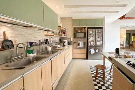 Casa à venda com 669m², 2 quartos e 3 vagasCozinha