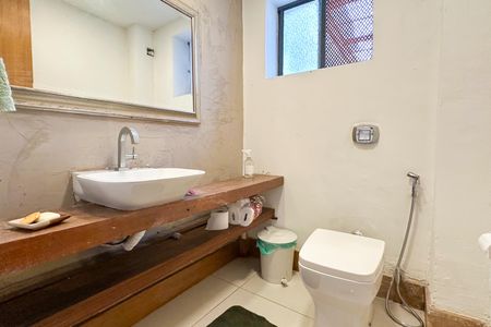 Casa à venda com 669m², 2 quartos e 3 vagasLavabo