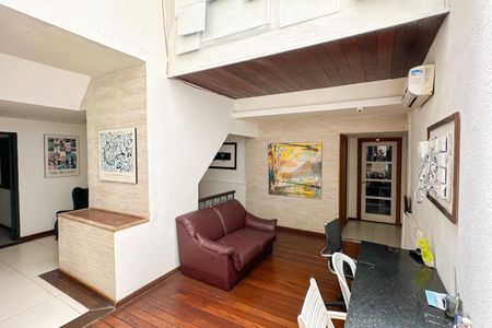 Casa à venda com 669m², 2 quartos e 3 vagasProdutora