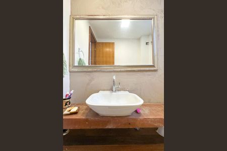 Casa à venda com 669m², 2 quartos e 3 vagasLavabo