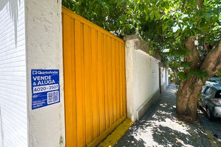 Casa à venda com 669m², 2 quartos e 3 vagasPlaquinha