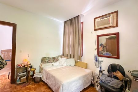 Casa à venda com 669m², 2 quartos e 3 vagasSuíte 02