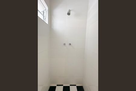 Casa à venda com 669m², 2 quartos e 3 vagasBanheiro de serviço