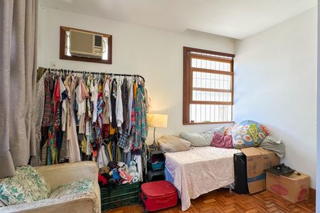 Casa à venda com 669m², 2 quartos e 3 vagasSuíte 02