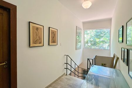 Casa à venda com 669m², 2 quartos e 3 vagasCorredor