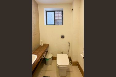 Casa à venda com 669m², 2 quartos e 3 vagasLavabo