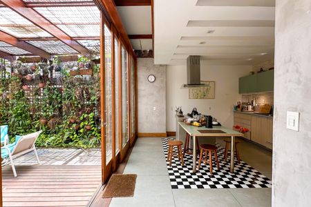 Casa à venda com 669m², 2 quartos e 3 vagasCozinha