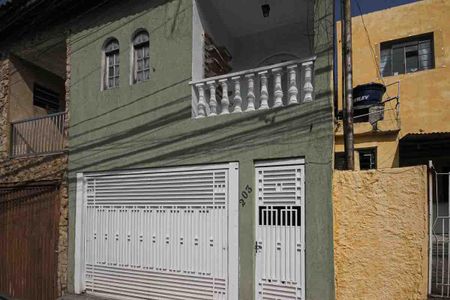 Casa para alugar com 60m², 2 quartos e 1 vagaFachada