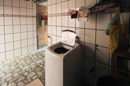 Casa para alugar com 60m², 2 quartos e 1 vagaÁrea de Serviço