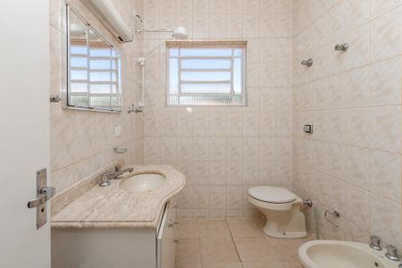 Casa para alugar com 170m², 3 quartos e 2 vagasBanheiro