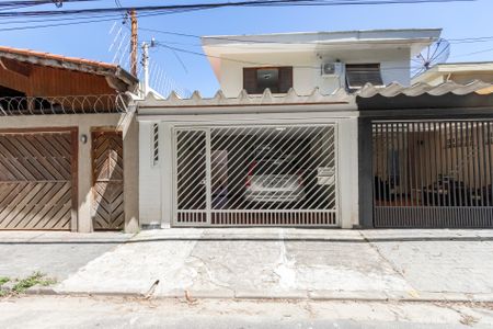Casa para alugar com 170m², 3 quartos e 2 vagasFachada