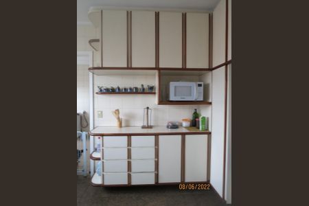 Apartamento para alugar com 160m², 4 quartos e 3 vagas