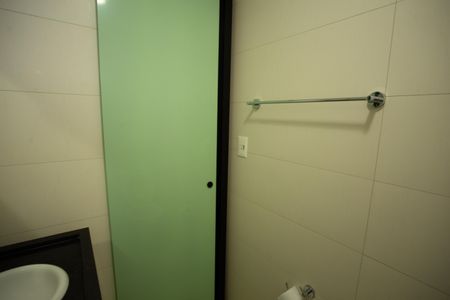 Apartamento para alugar com 60m², 2 quartos e 1 vaga Apartamento para alugar com 60m², 2 quartos e 1 vagaBanheiro