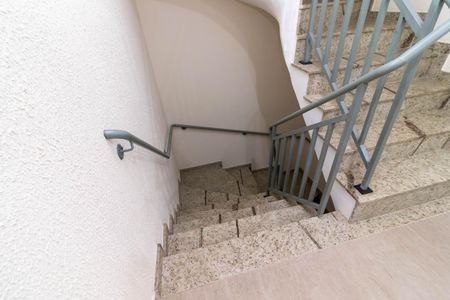 Apartamento à venda com 35m², 1 quarto e sem vaga Apartamento à venda com 35m², 1 quarto e sem vagaÁrea comum - Escada