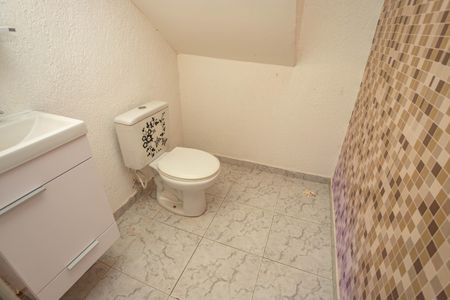 Casa à venda com 253m², 4 quartos e 2 vagasLavabo