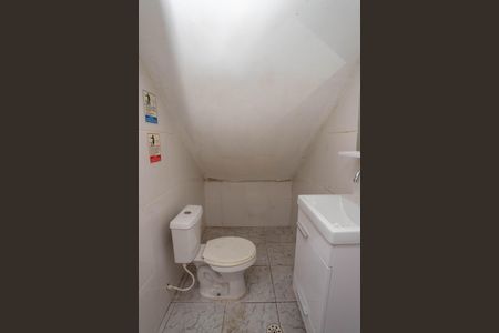 Casa à venda com 253m², 4 quartos e 2 vagasBanheiro da garagem