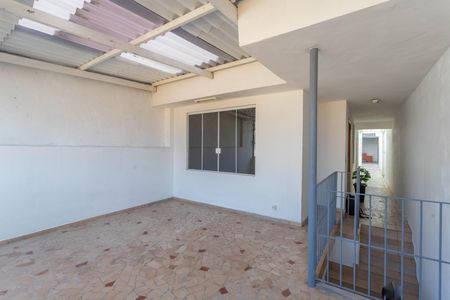 Casa à venda com 253m², 4 quartos e 2 vagasVaranda