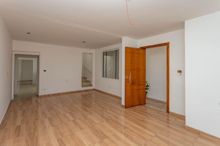 Casa à venda com 253m², 4 quartos e 2 vagasSala