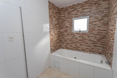 Casa à venda com 253m², 4 quartos e 2 vagasBanheiro da suíte