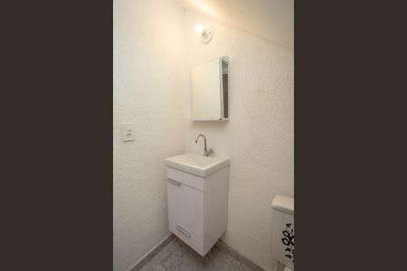 Casa à venda com 253m², 4 quartos e 2 vagasLavabo