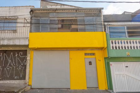 Casa à venda com 253m², 4 quartos e 2 vagasFachada